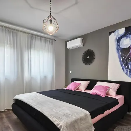 Holiday home Bellavu Rakalj